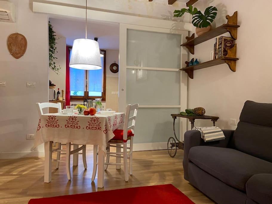 San Lorenzo Apartment In Red Firenze Kültér fotó