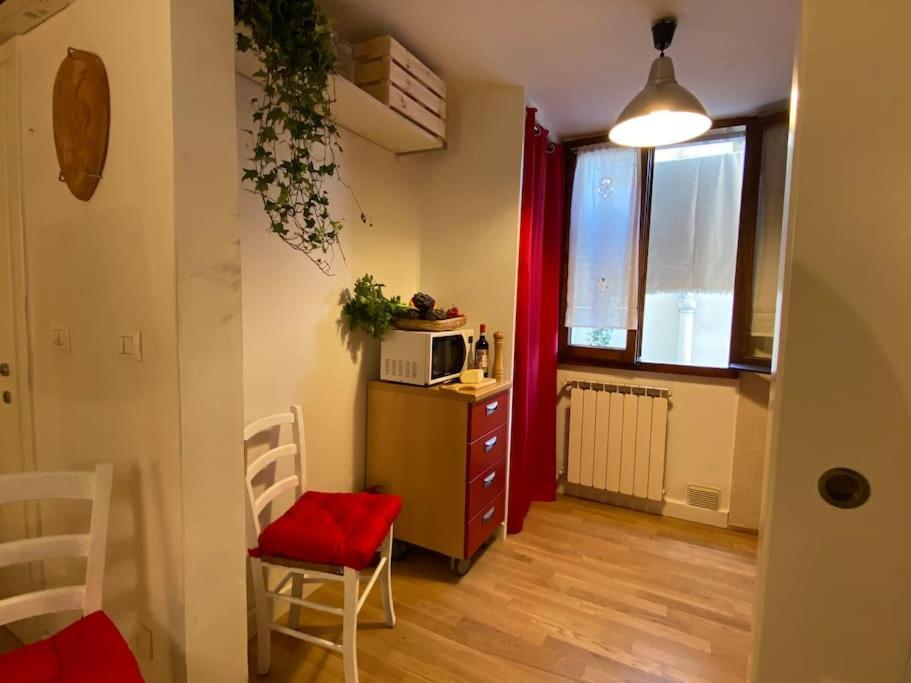 San Lorenzo Apartment In Red Firenze Kültér fotó